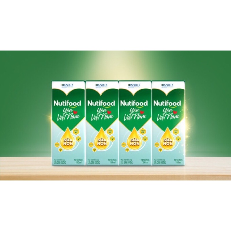 Sữa pha sẵn sữa non Nutifood giá tốt 180ml