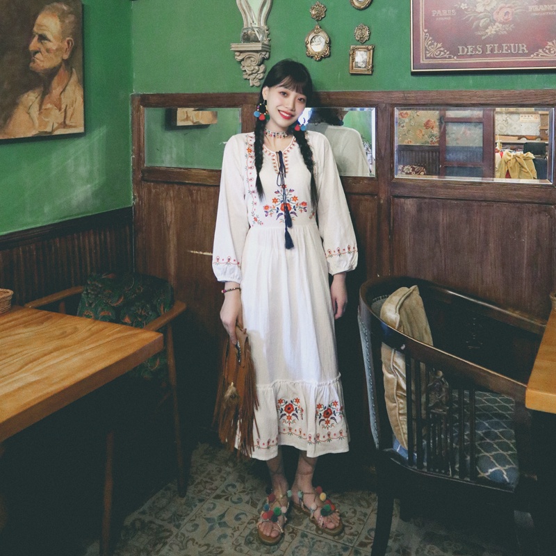 Váy boho thêu hoa dáng maxi dài