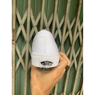 Giầy van.s cls trắng 11 ( full box + free ship )