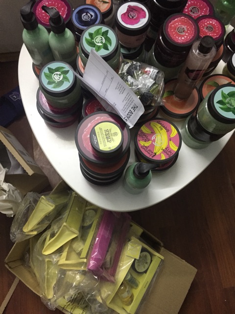 cos1212 trả order thebodyshop UK sale❗️ lotion sữa tắm beauty bag moringa