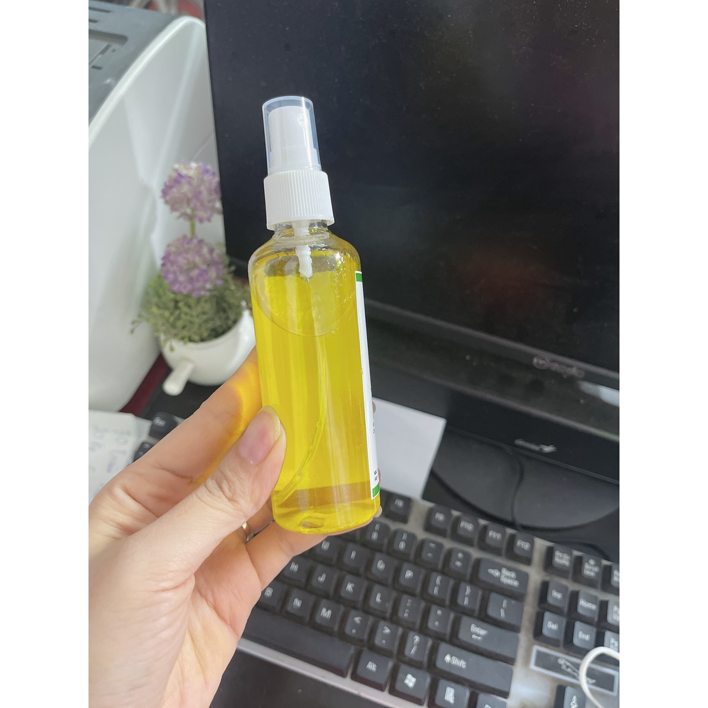 Tinh dầu đuổi muỗi thơm phòng hương sả chanh dạng chai xịt cỡ Lớn 100ml