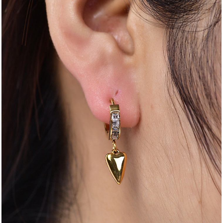 Bông Tai Tòn Ten Trái Tim Titan Ko Đen TT 4384