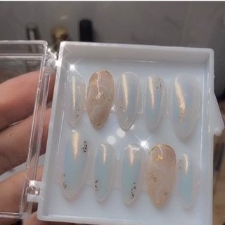 NailBox - Bộ móng úp sẵn kèm keo dán và bộ miếng dán silicon có thể tái sử dụng nhiều lần