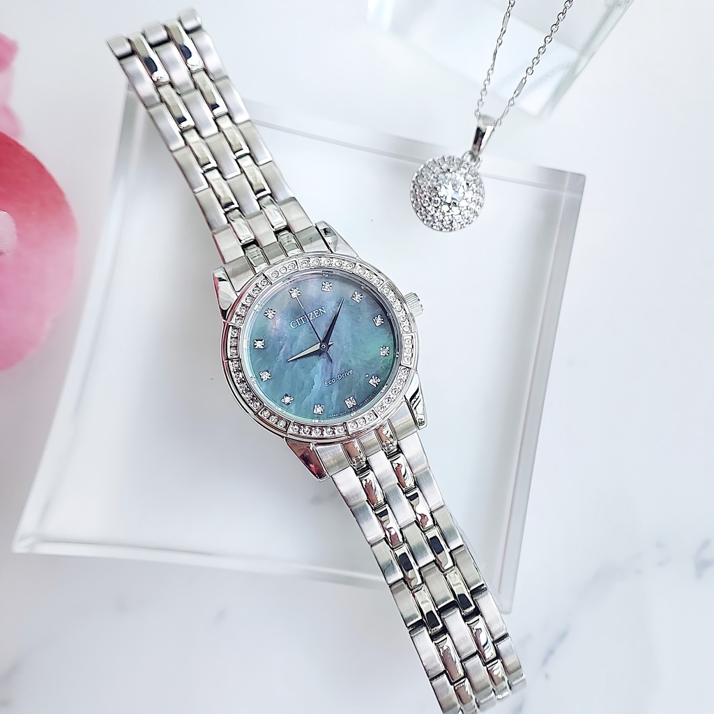 Đồng Hồ Nữ Ctizen Eco-Drive EM0770-52Y Dây Sắt Mặt Xà Cừ