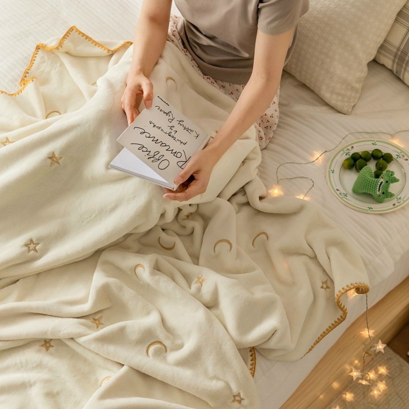 Chăn Tuyết San Hô (Size m5-2m) Chất Mềm Nhẹ Ấm Áp_ shinbedding