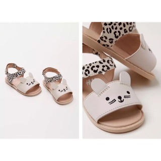 Giày mèo H&M xuất hoạ tiết da báo