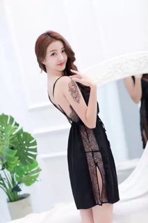 Đầm ngủ phi ren cổ V gợi cảm