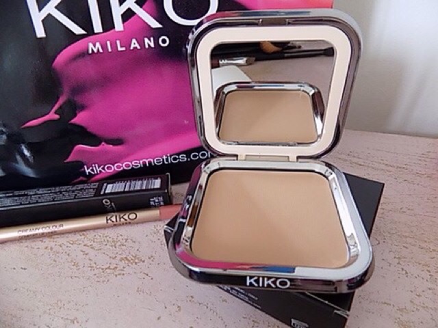 Phấn phủ nén KIKO matte tone 01 | BigBuy360 - bigbuy360.vn