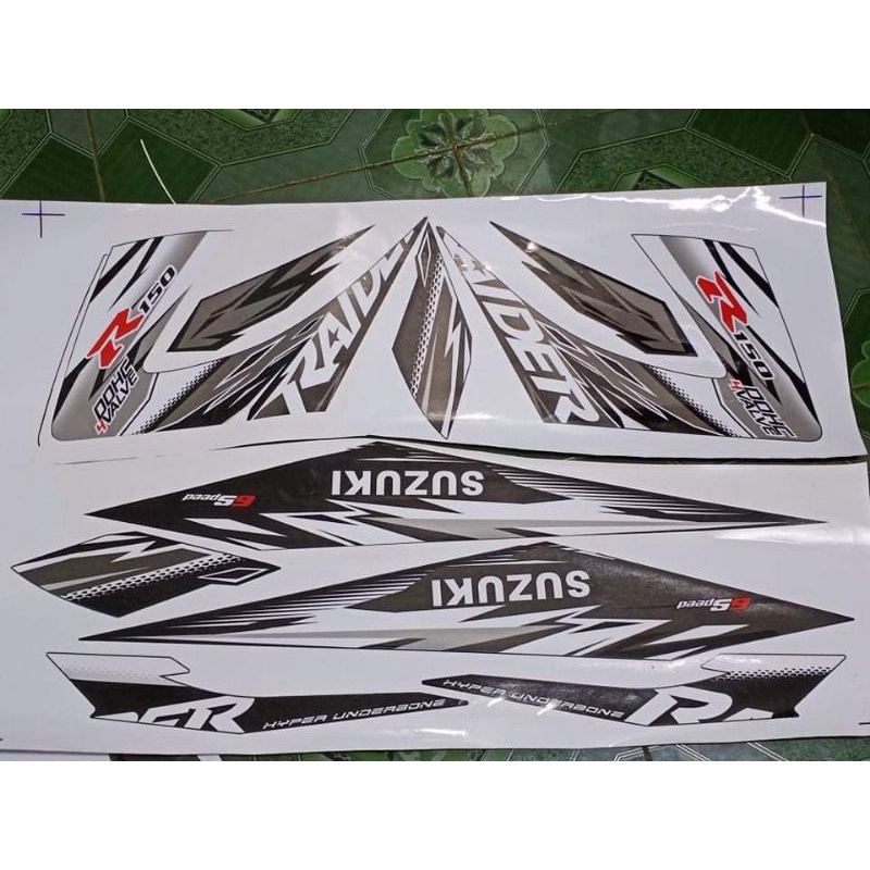 Tem rời raider R150 đen bạc