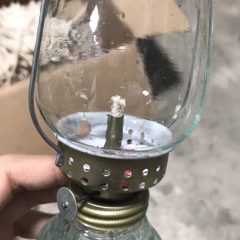 Đèn Bão/Đèn Dầu Thuỷ Tinh Chống Bão/Đèn Trang Trí Quai Cầm Kèm Bóng và Bấc Đèn nguyên bộ