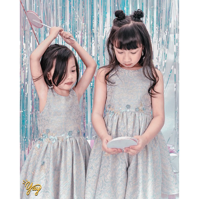 Váy Gấm Xanh Đính Hoa Cánh Tiên - Yay