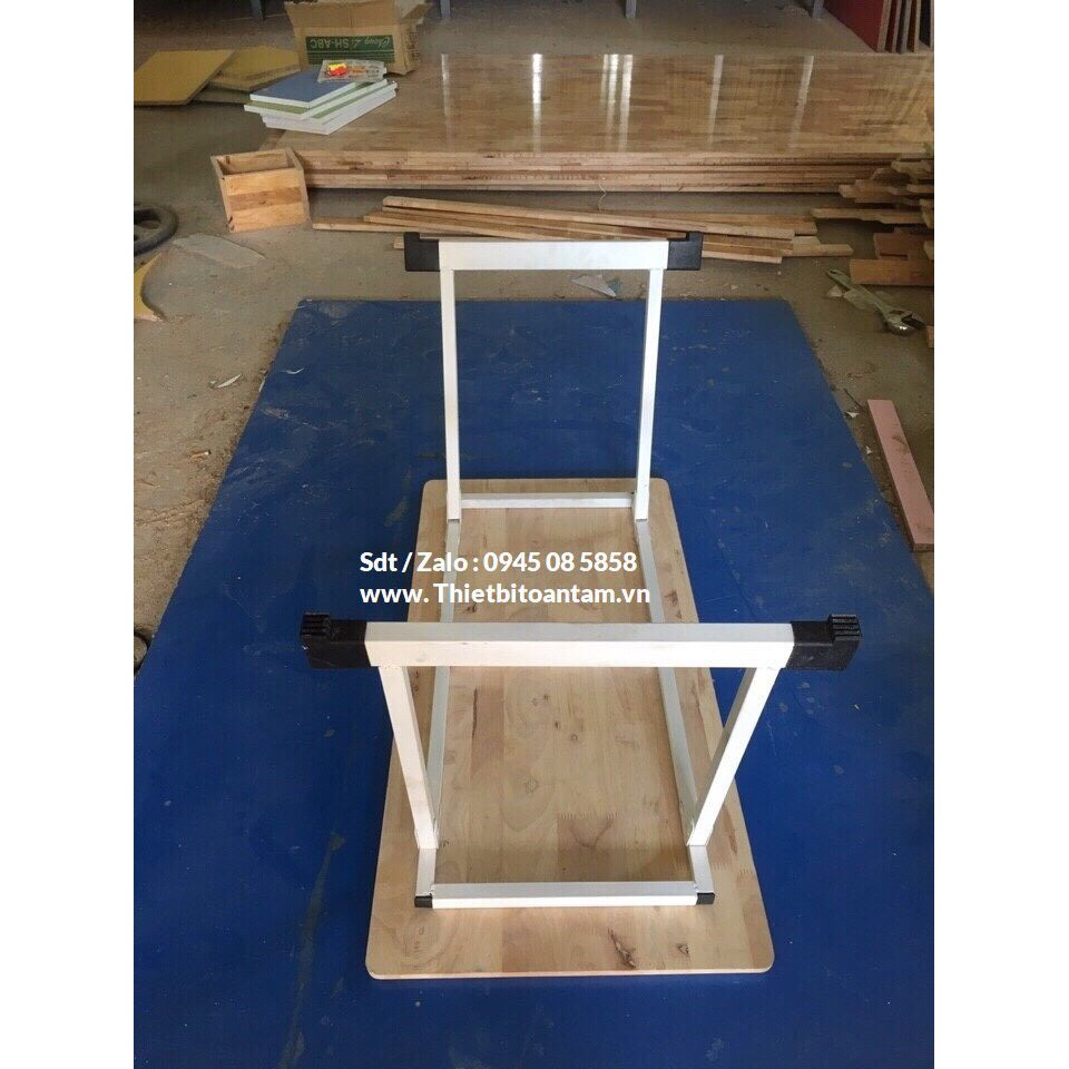 Bàn Gỗ Cao Su cho bé chân gấp được