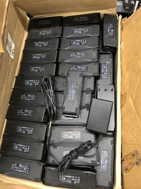 Dock seagate dùng đọc dữ liệu từ ổ cứng 2.5 inch - 3.5 inch chuẩn USB 3.0. tặng kèm adaptor 12v 2A và cáp | BigBuy360 - bigbuy360.vn