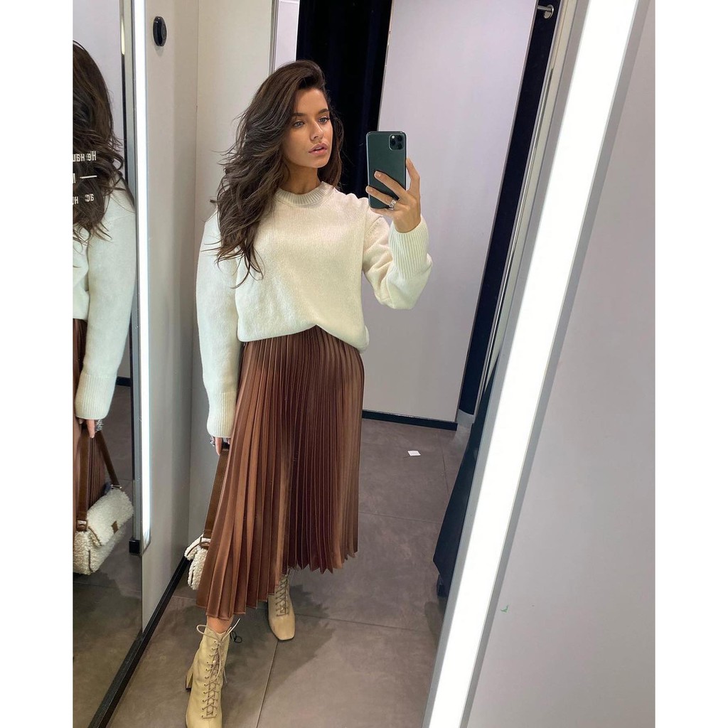 ZARA Đức -Chân váy sale auth new tag cao cấp chính hãng có sẵn dập ly xếp li midi xòe vàng kim lụa bóng kem | BigBuy360 - bigbuy360.vn