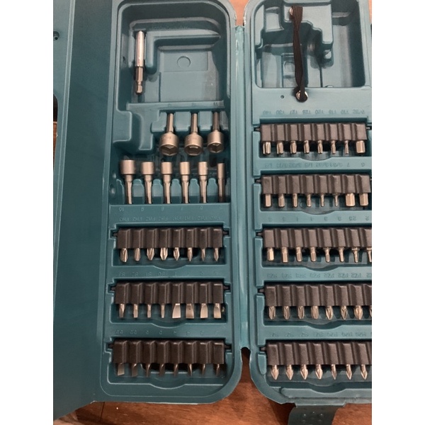 Máy vặn vít dùng pin Makita 6723DW - Hàng chính hãng Có đèn