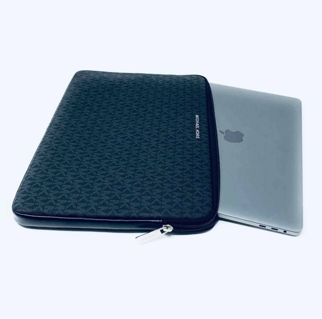 Túi Michael kors đựng laptop chính hãng