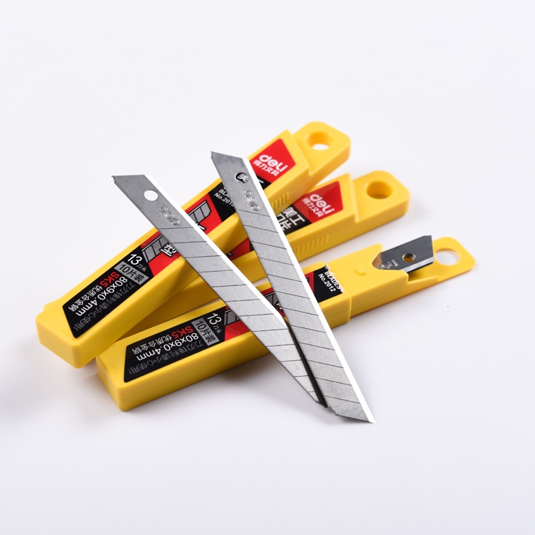 Lưỡi dao rọc giấy Deli- cỡ nhỏ- loại 13 lưỡi - Bạc 10 chiếc/hộp - 2012
