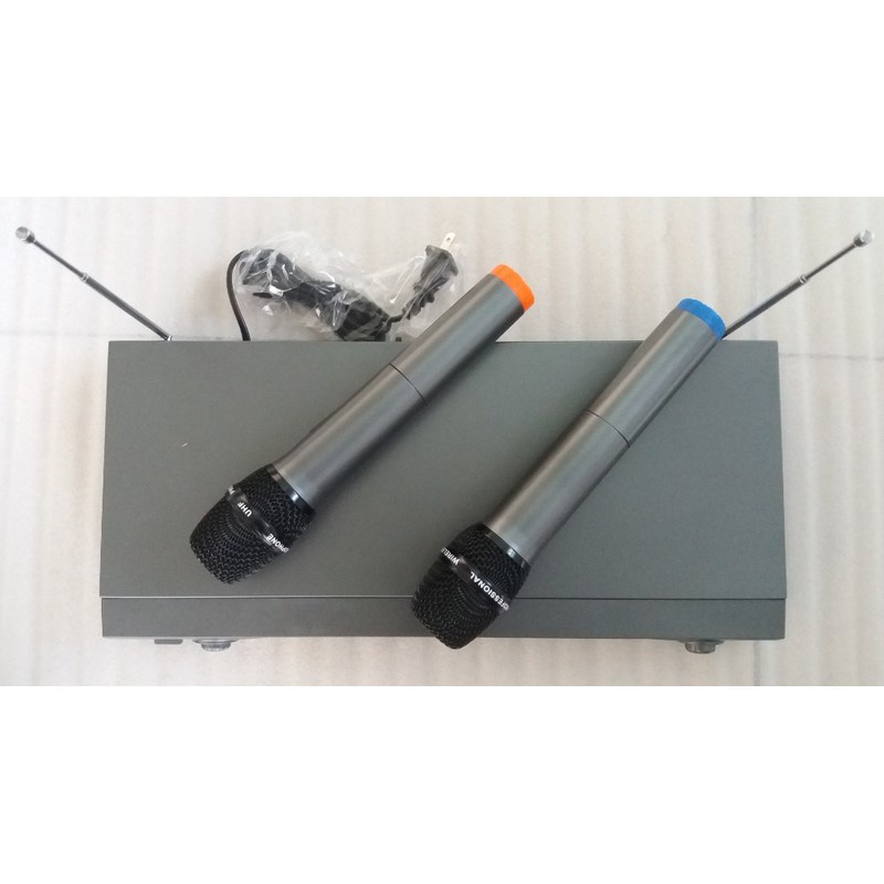 Micro không dây hát karaoke BS 999ii - mic ko dây chính hãng BH 12 tháng