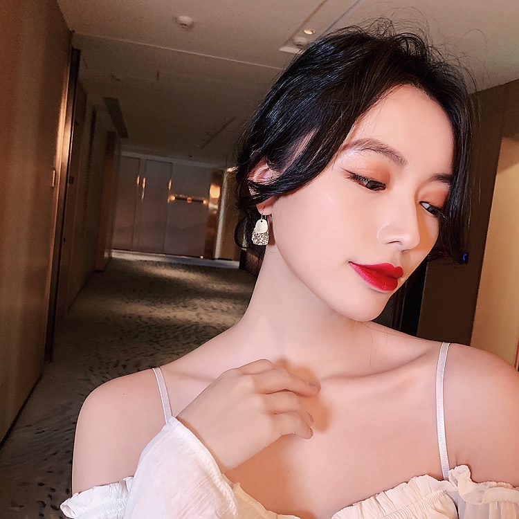 Khuyên Tai Dáng Dài Thiết Kế Độc Đáo Thời Trang / Bông Tai