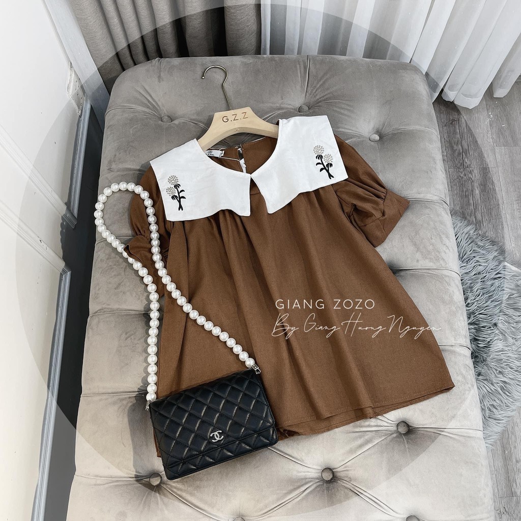 Aó babydoll nâu cổ vạt trắng thêu hoa xinh xắn - A18 | BigBuy360 - bigbuy360.vn