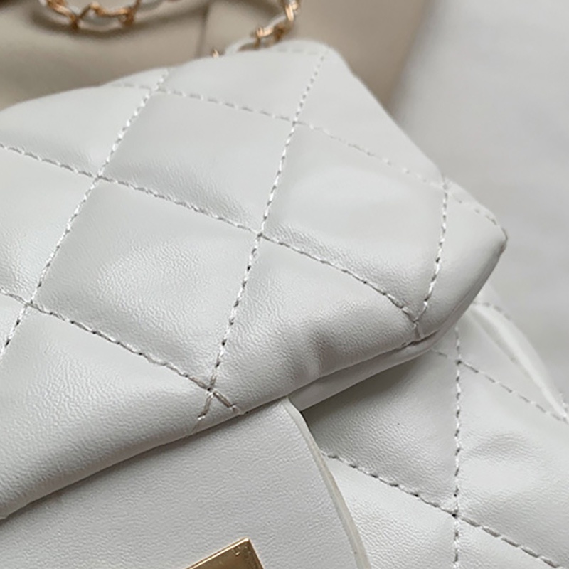 Túi Đeo Chéo Hình Vuông Cỡ Nhỏ Phối Dây Xích Thời Trang