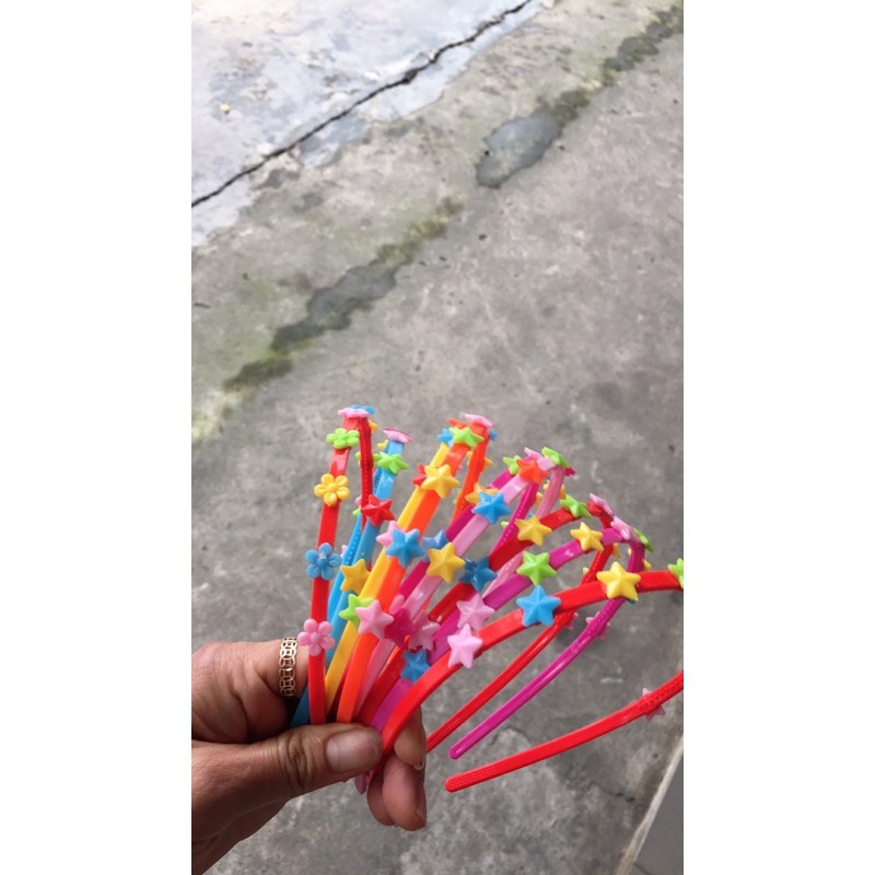 Cài tóc nhựa hình sao