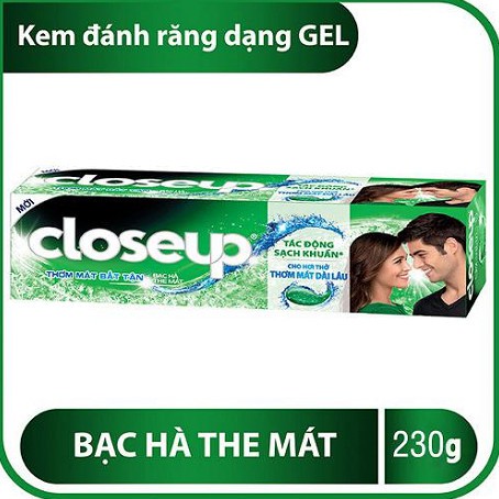 Kem đánh răng Closeup bạc hà / băng tuyết 230g