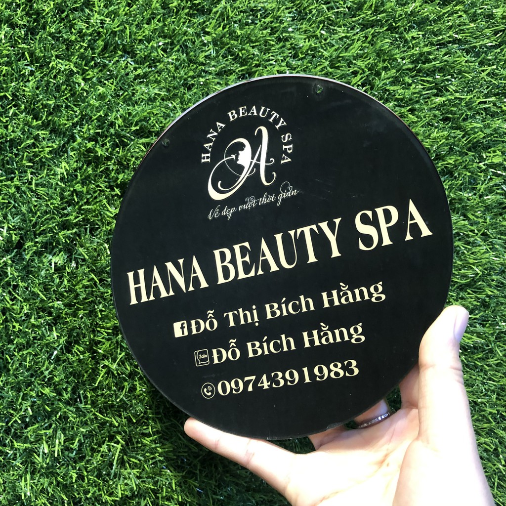 Bảng hiệu mica trang trí shop