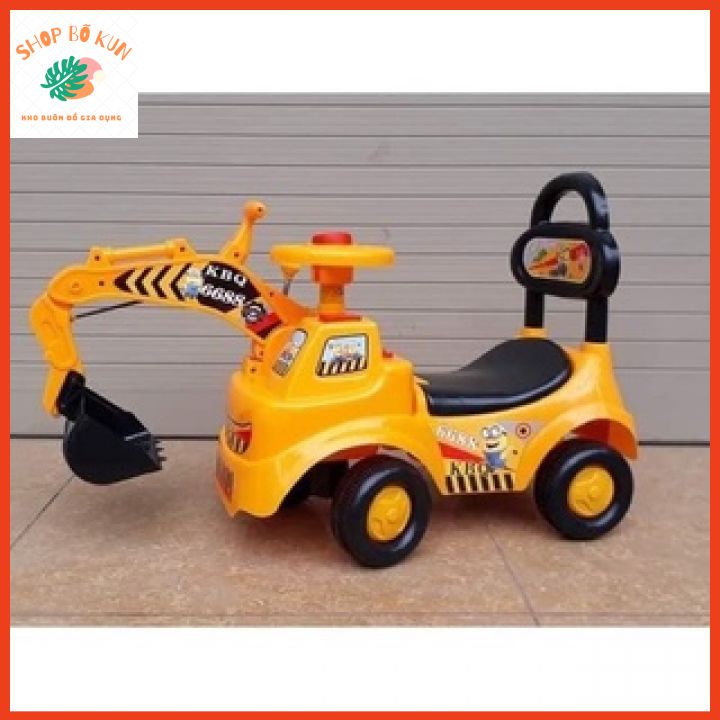 XE CẨU CHÒI CHÂN CÓ CÒI VÀ CỐP ĐỂ ĐỒ CHẤT LIỆU NHỰA SIÊU BỀN.