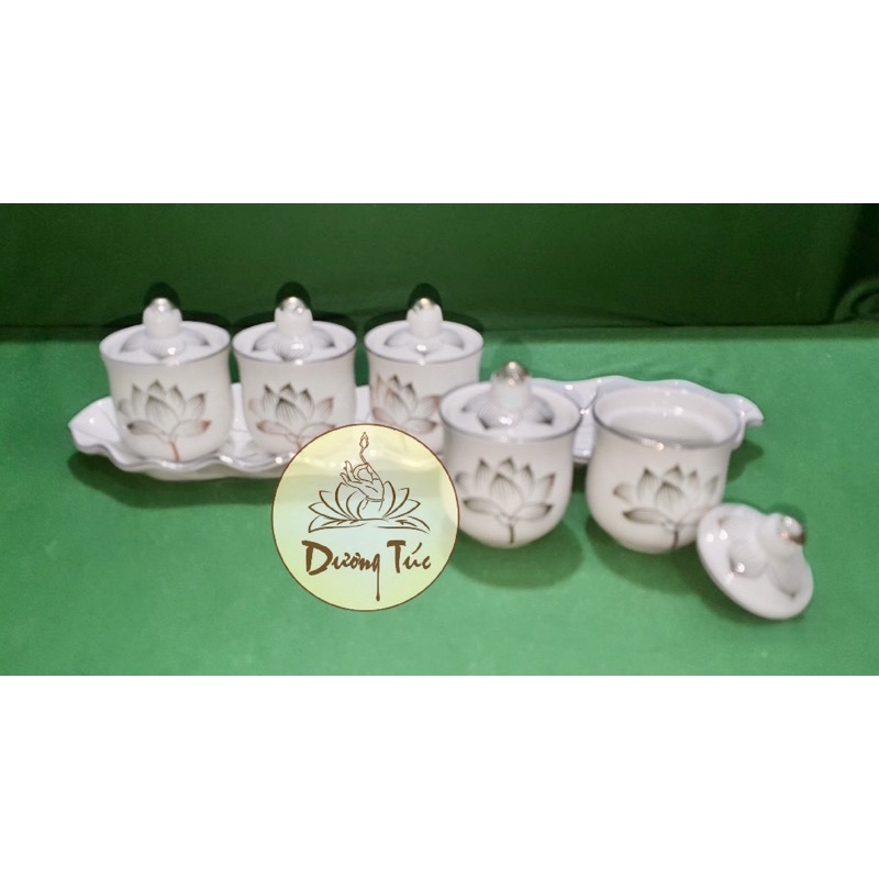 Án Năm Ly Nước Có Nắp Thờ Cúng Bạch Ngọc Sen Nổi Loại 1