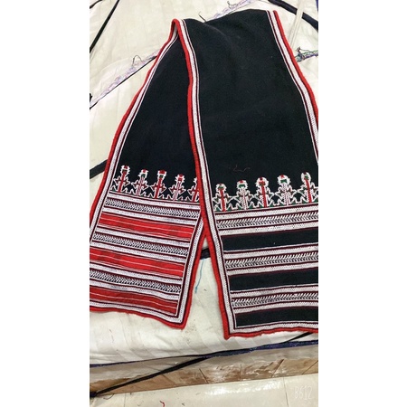 Khăn choàng người dao đỏ