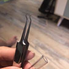 Nhíp cong gắp mụn thần thánh