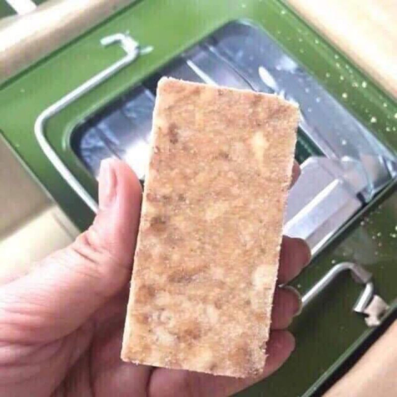 HÀNG SẴN LƯƠNG KHÔ QUÂN ĐỘI THÙNG SẮT