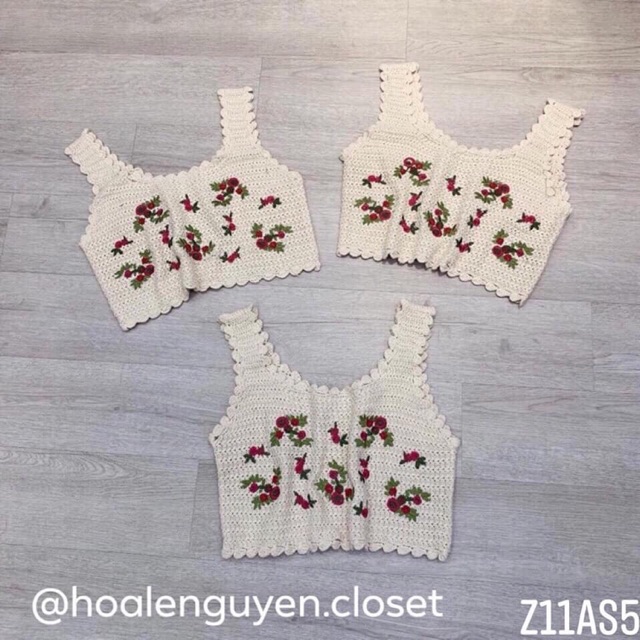 Xinh xắn cùng e áo len hoa 2 dây sang chảnh này. Hàng qc l1 sỉ 115k. Sẵn hàng tại shop