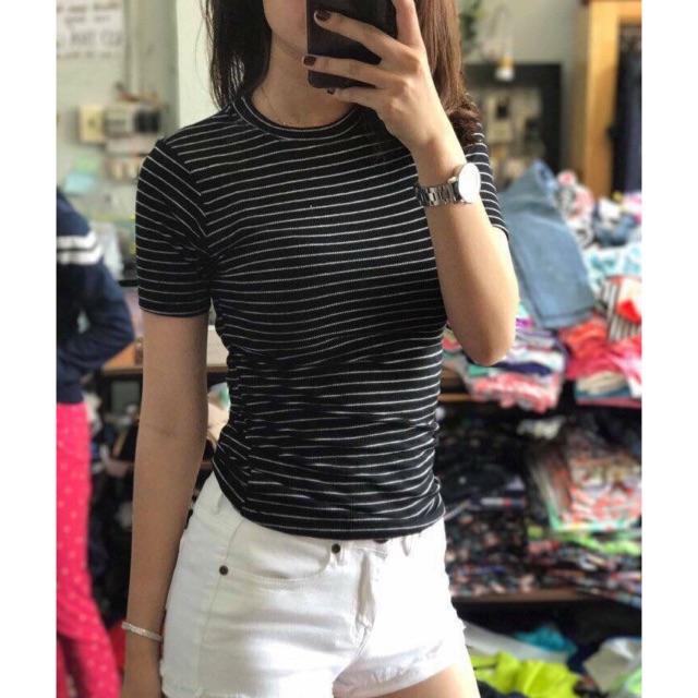áo thun cổ tròn