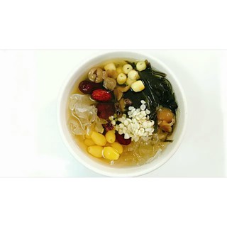 SET 10 NGUYÊN LIỆU NẤU CHÈ SÂM BỔ LƯỢNG - 235G - 8LY