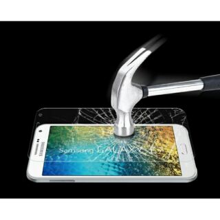 Kính cường lực galaxy E5