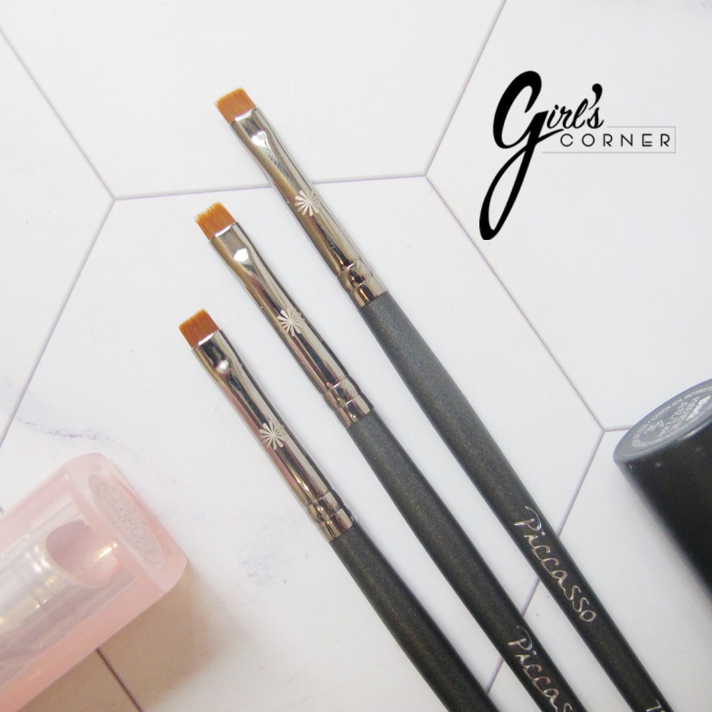 Cọ eyeliner Piccasso 722 Small Angled Fine Eyeshadow Eyeliner Brush