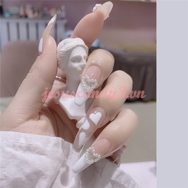 Set 24 Móng Tay Giả Họa Tiết Trái Tim/ Nơ Thời Trang Có Keo Dán