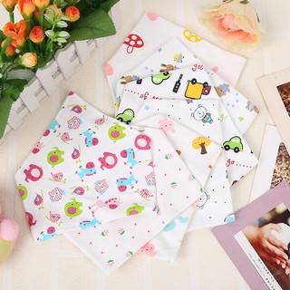 1 YẾM QUÀNG CỔ CÀI NÚT CHO BÉ