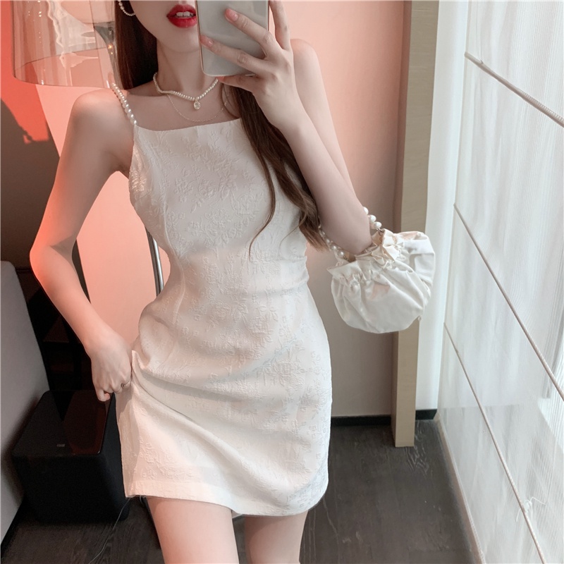 Đầm Váy Ngắn Hai Dây Hạt Ngọc Trai Nhựa Nữ Màu Đen Trắng Thiết Kế Hở Lưng Sang Chảnh Dáng Body Chữ A Sexy Dự Tiệc Cưới