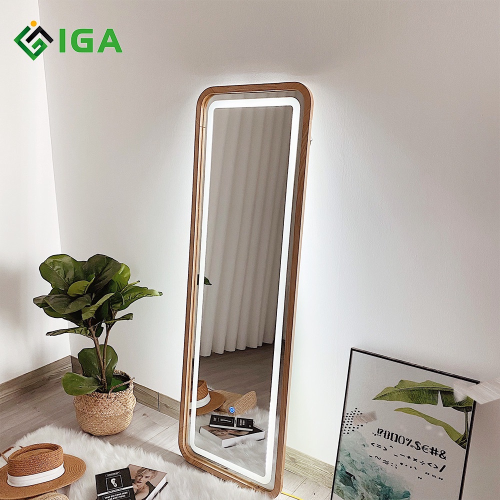 Gương Soi Toàn Thân IGA Viền Đèn Led Cảm Ứng Mirror E - GN25