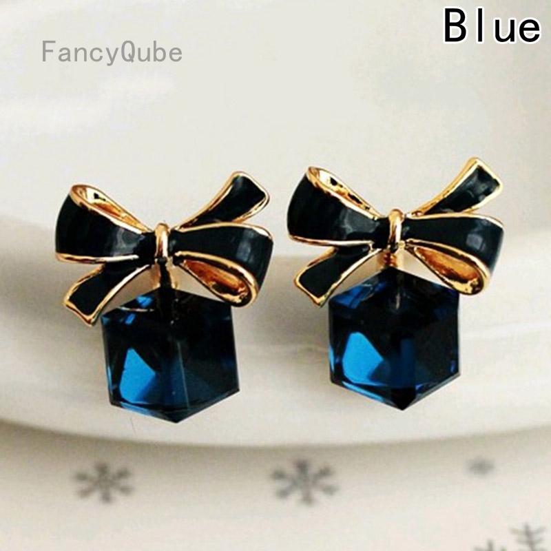 Khuyên Tai Nữ Trang Đính Pha Lê Tạo Hình Độc Đáo