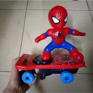 Đồ Chơi Người Nhện Lướt Ván