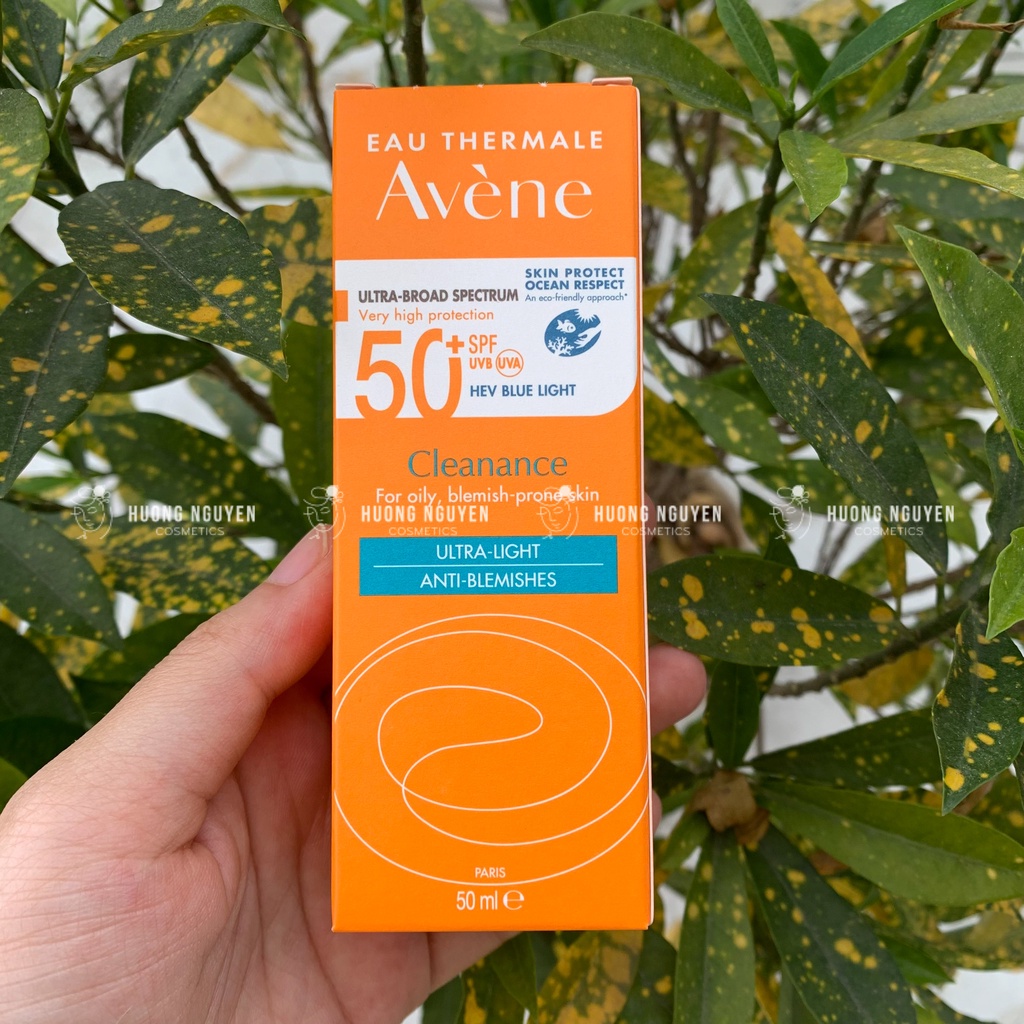 Kem Chống Nắng Avene Mattifying Cleanance SPF50+ 50ml