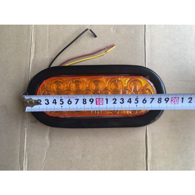 Đèn Led oval gắn cảng sau xe tải SD-2019, điện áp 12v-24v