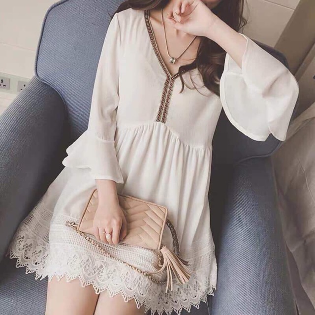 váy thổ cẩm tay loe