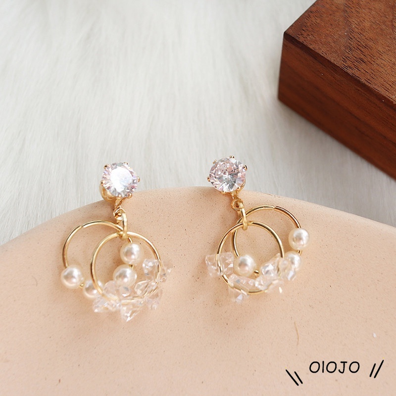 Bông tai thời trang độc đáo cho nữ