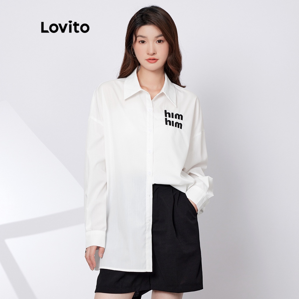 Áo kiểu Lovito thường ngày in chữ cổ gấp họa tiết thêu tay dài L29AD015 (màu trắng)