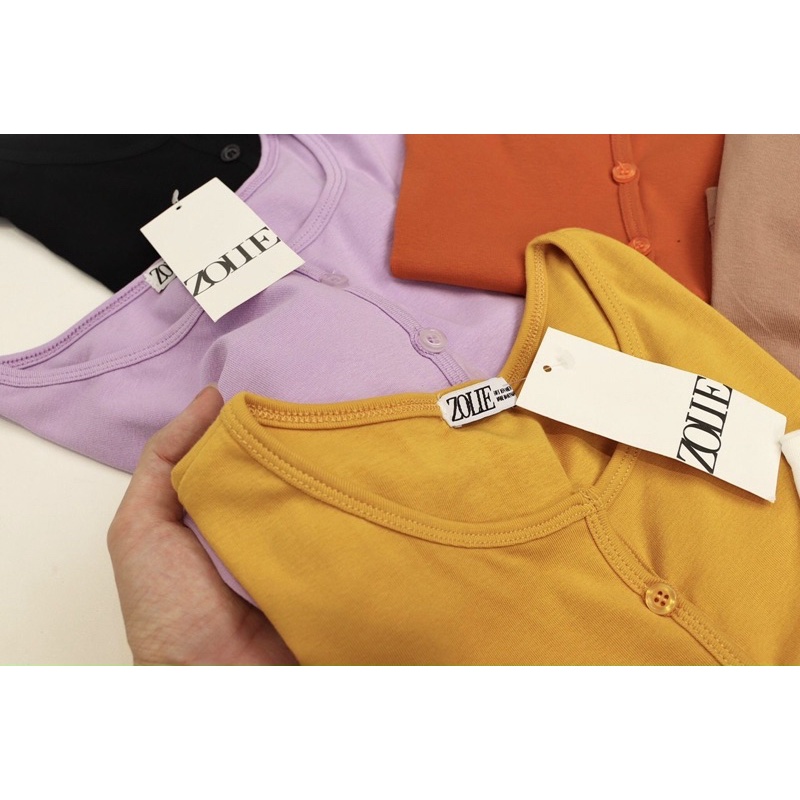 Áo thun nữ croptop cài khuy trơn nhiều màu cổ tròn tay ngắn Zolie